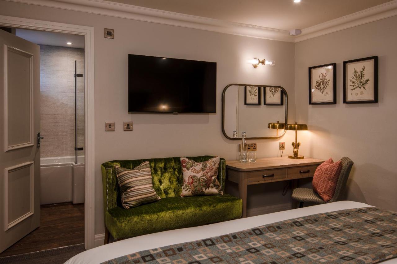 Hotel The Millstone, Mellor Blackburn  Exterior foto A room at The Swan