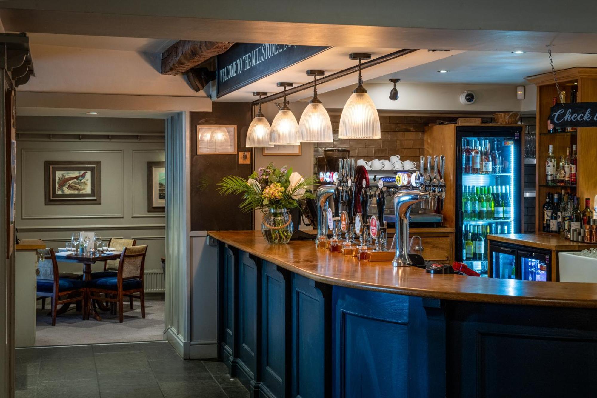 Hotel The Millstone, Mellor Blackburn  Exterior foto The bar at The Old Mill