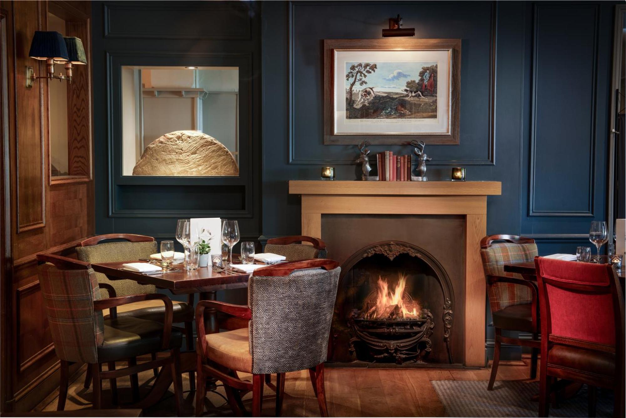 Hotel The Millstone, Mellor Blackburn  Exterior foto The restaurant at The Old parsonage