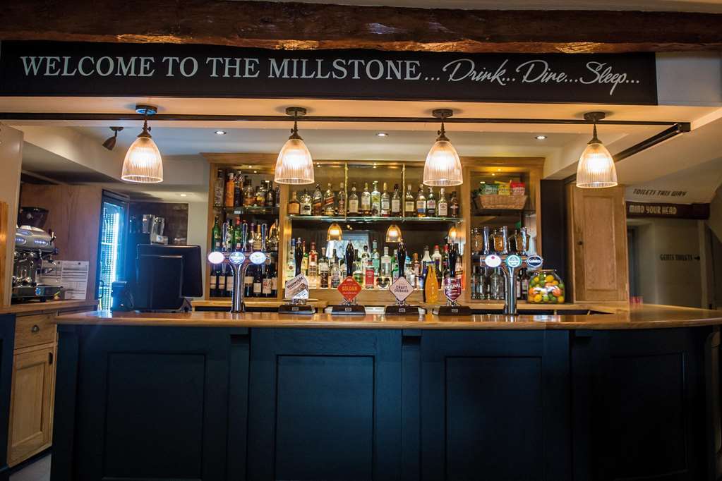 Hotel The Millstone, Mellor Blackburn  Restaurante foto The Millstone Bar