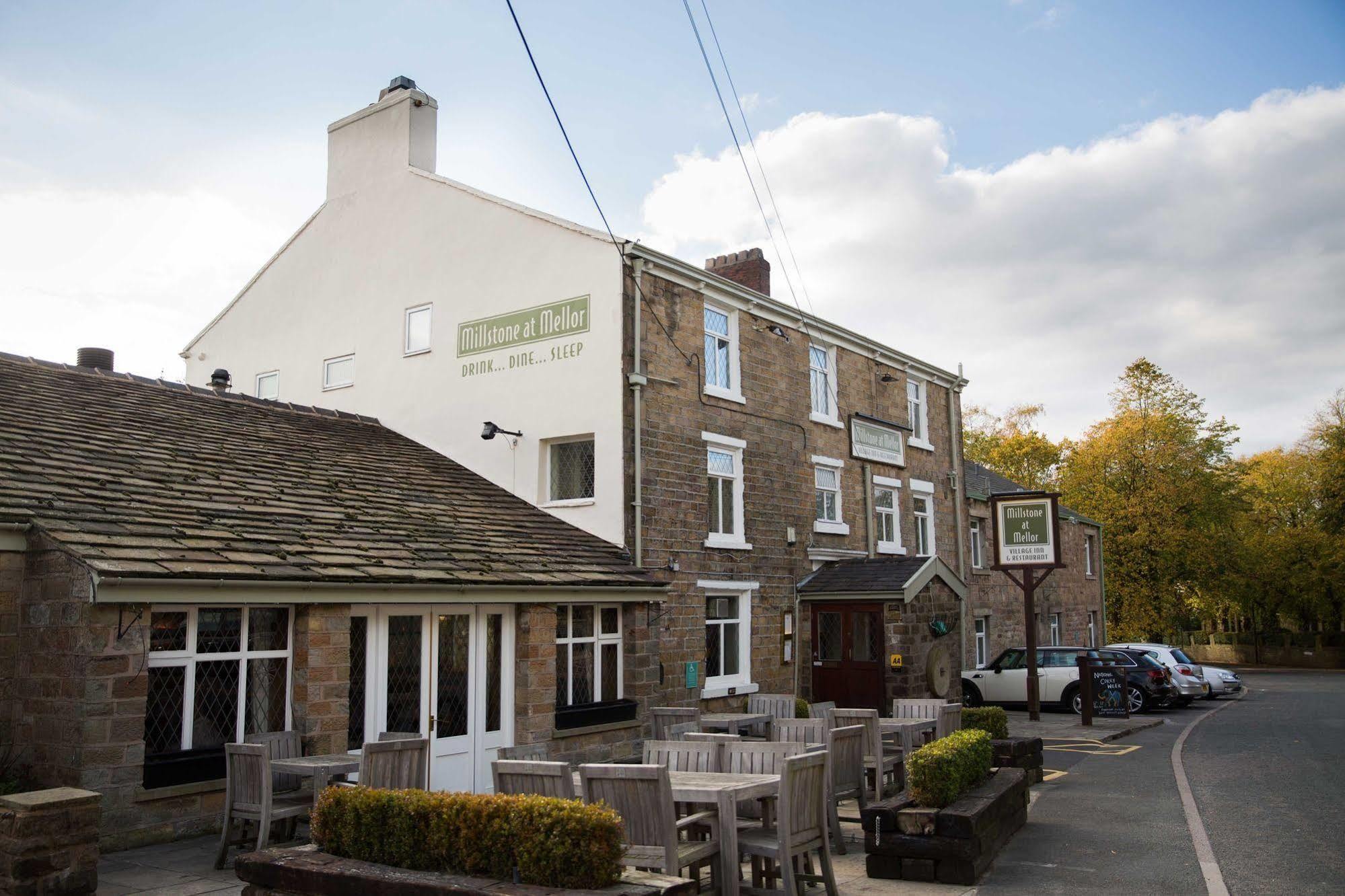 Hotel The Millstone, Mellor Blackburn  Exterior foto The Old Nag's Head