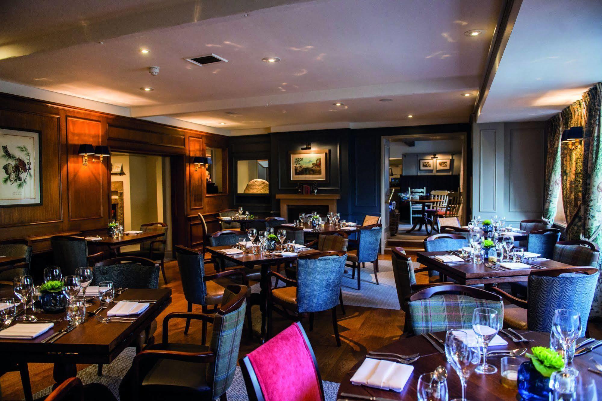 Hotel The Millstone, Mellor Blackburn  Exterior foto The restaurant at The Old parsonage